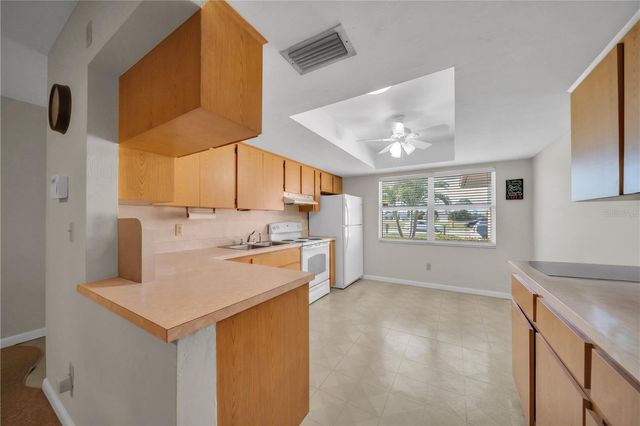 836 SW TRAFALGAR PKWY, Cape Coral, FL 33991