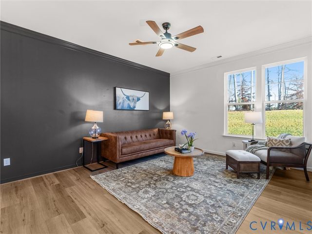 18536 Palisades Rdg, Moseley, VA 23120