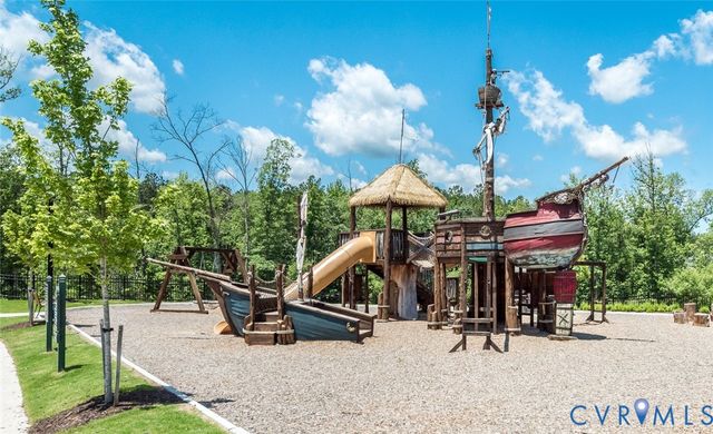 18536 Palisades Rdg, Moseley, VA 23120