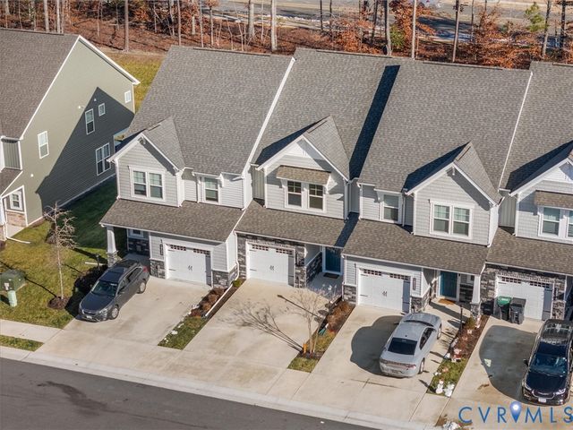 18536 Palisades Rdg, Moseley, VA 23120