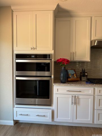 132 MERRY TRL, San Antonio, TX 78232