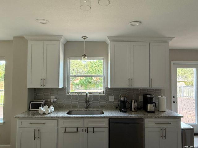 132 MERRY TRL, San Antonio, TX 78232
