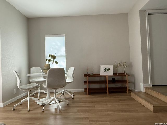 132 MERRY TRL, San Antonio, TX 78232