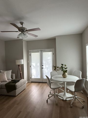 132 MERRY TRL, San Antonio, TX 78232