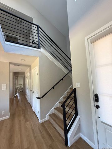 132 MERRY TRL, San Antonio, TX 78232