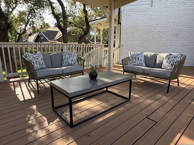 132 MERRY TRL, San Antonio, TX 78232