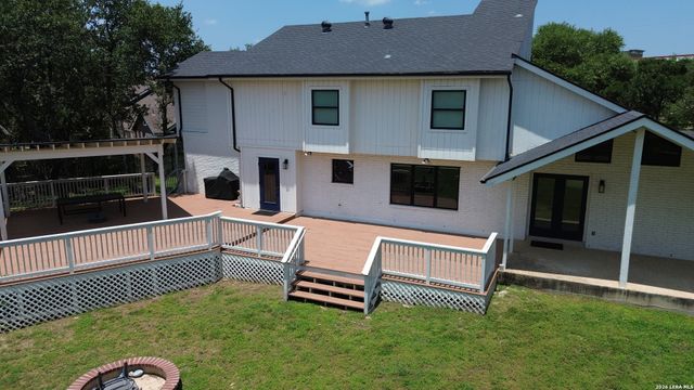 132 MERRY TRL, San Antonio, TX 78232