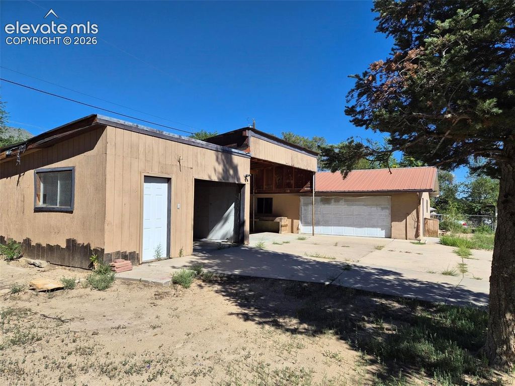 535 Cactus Street, Pueblo, CO 81005 — photo 2