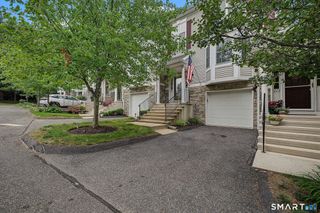 2005 Heartwood Lane 2005, Danbury, CT 06811