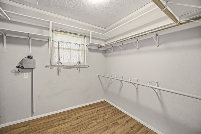 102 Shady Oak Drive, Weatherford, TX 76087