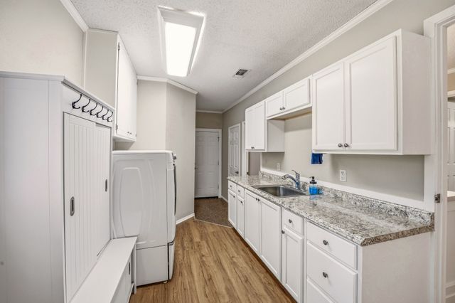 102 Shady Oak Drive, Weatherford, TX 76087