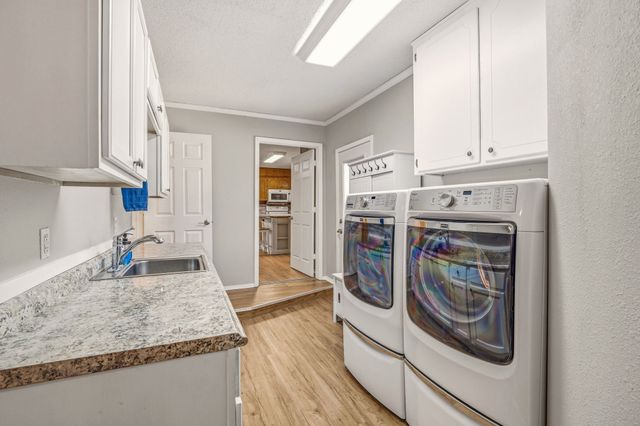 102 Shady Oak Drive, Weatherford, TX 76087