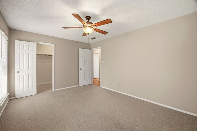 102 Shady Oak Drive, Weatherford, TX 76087