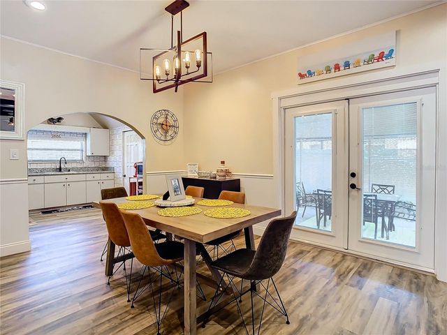 3321 W AILEEN STREET, Tampa, FL 33607