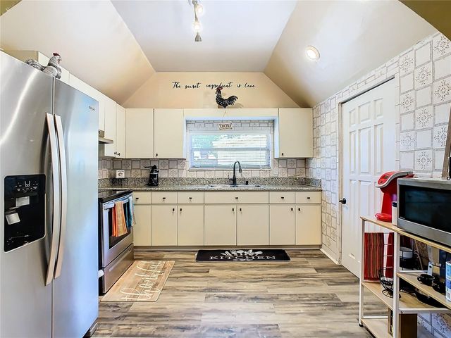 3321 W AILEEN STREET, Tampa, FL 33607
