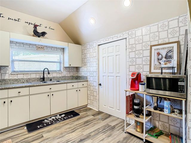 3321 W AILEEN STREET, Tampa, FL 33607