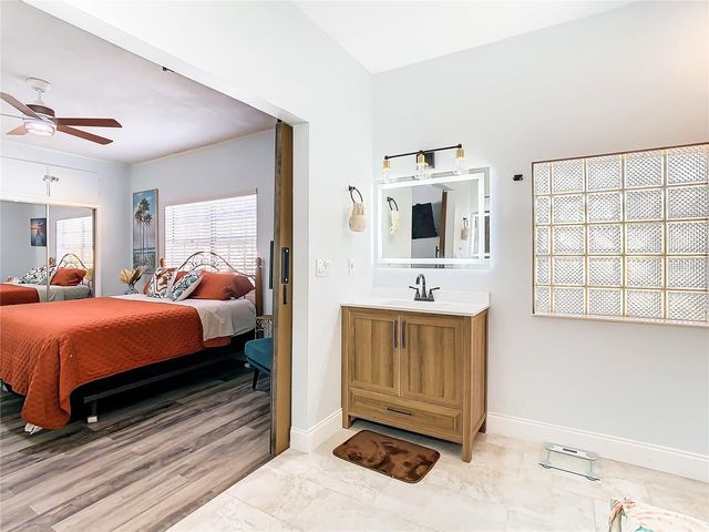 3321 W AILEEN STREET, Tampa, FL 33607