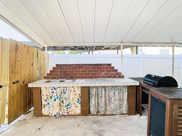 3321 W AILEEN STREET, Tampa, FL 33607