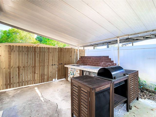 3321 W AILEEN STREET, Tampa, FL 33607