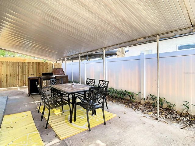 3321 W AILEEN STREET, Tampa, FL 33607