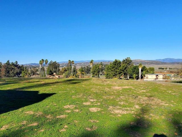 17910 Bluegrass Road, Ramona, CA 92065