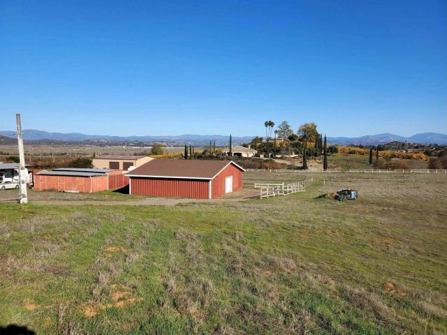 17910 Bluegrass Road, Ramona, CA 92065