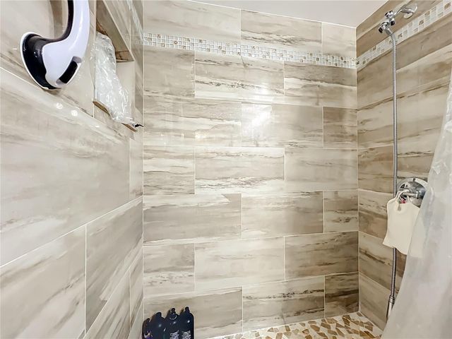 582 ORANGE DRIVE 100, Altamonte Springs, FL 32701