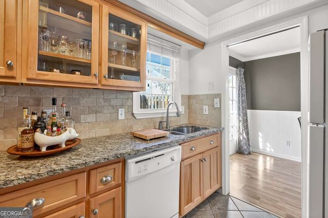 136 Peachtree Memorial Drive NW 7-10, Atlanta, GA 30309