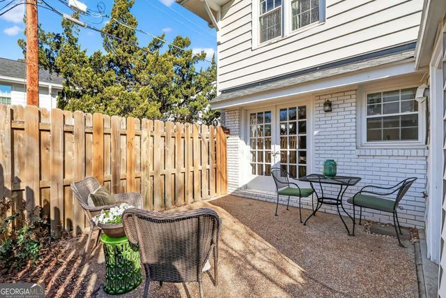 136 Peachtree Memorial Drive NW 7-10, Atlanta, GA 30309