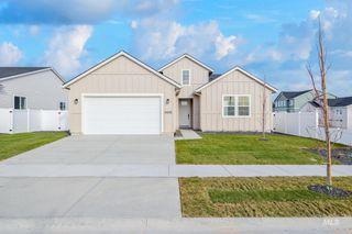 869 W Bay St, Middleton, ID 83644