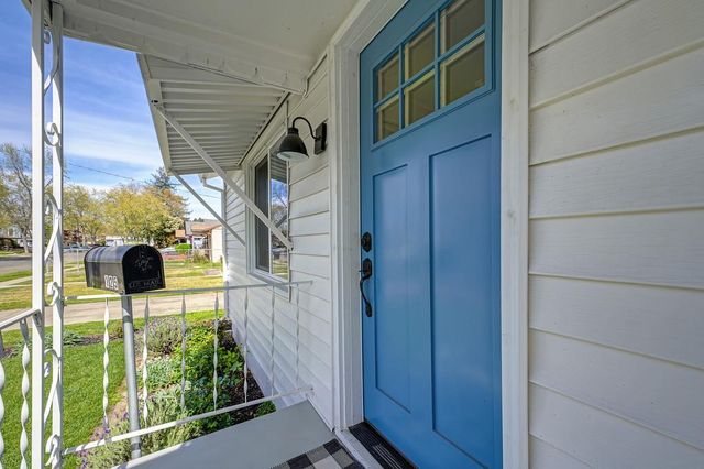 125 willow, Roseville, CA 95678