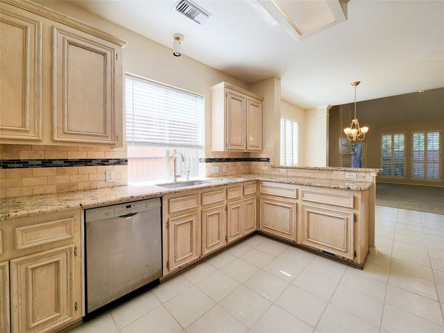 4106 Creek Ridge Lane, Missouri City, TX 77459