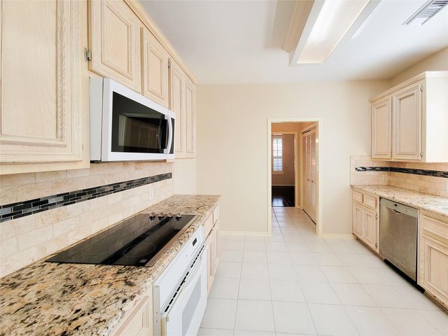 4106 Creek Ridge Lane, Missouri City, TX 77459