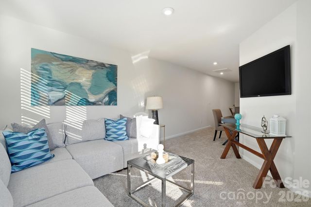 3800 Cheyney Park Drive, Charlotte, NC 28269