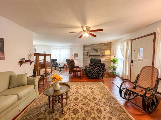 158 Fortenberry Road, Russell Springs, KY 42642