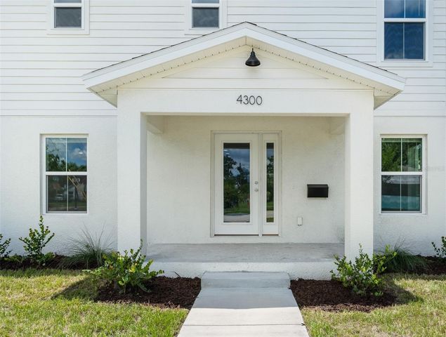 4300 5TH AVENUE S, St Petersburg, FL 33711