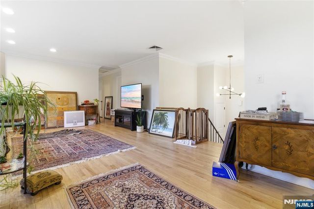 120 Carlough Road, Upper Saddle River, NJ 07458