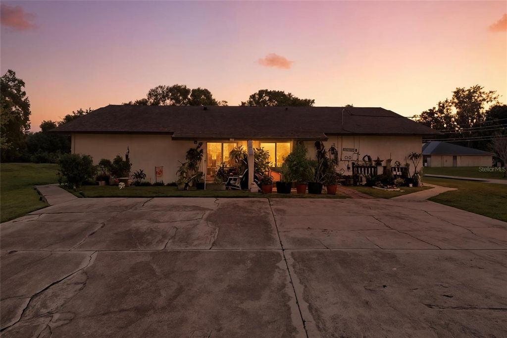 Image 2 of property listing at 4602 SANDY LANE, Lakeland, FL 33813