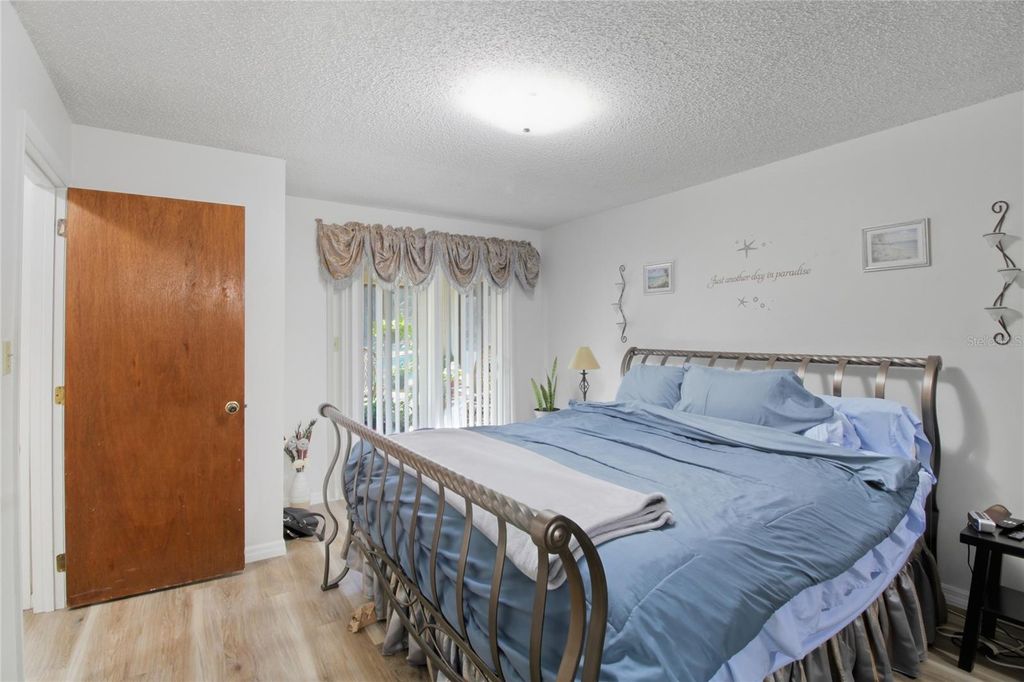 Image 20 of property listing at 4602 SANDY LANE, Lakeland, FL 33813