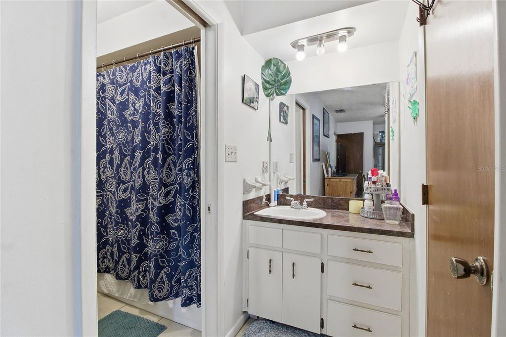 Image 43 of property listing at 4602 SANDY LANE, Lakeland, FL 33813