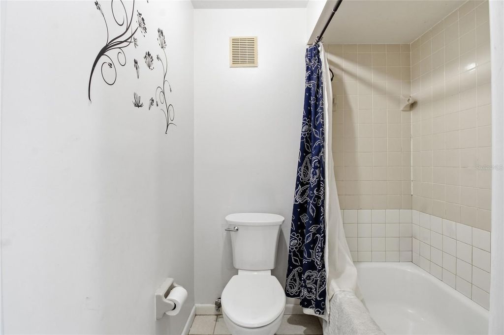 Image 44 of property listing at 4602 SANDY LANE, Lakeland, FL 33813