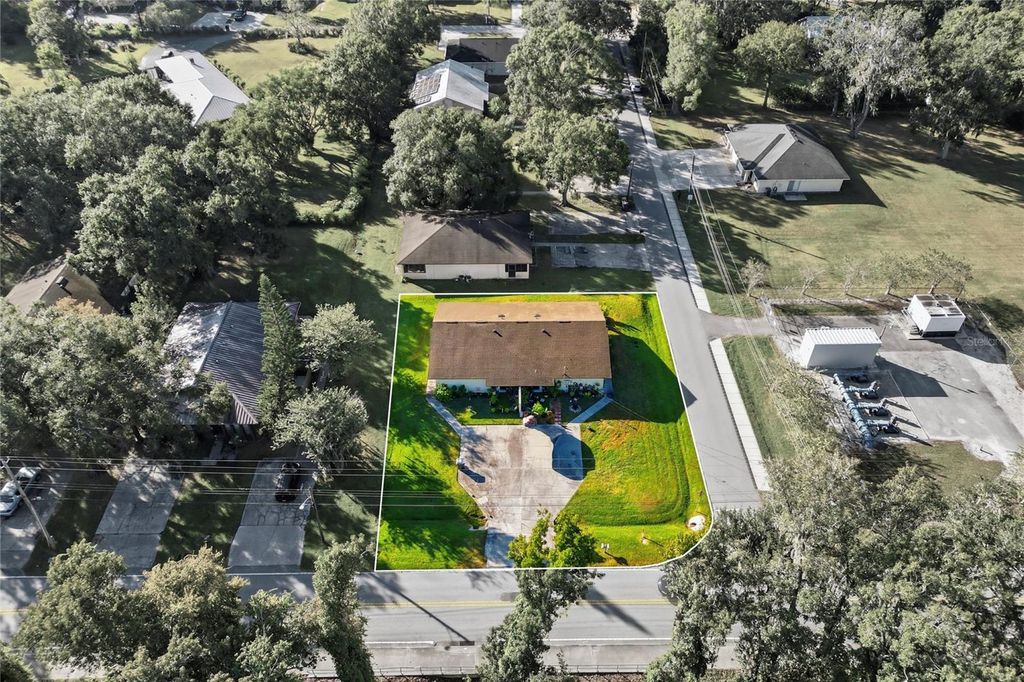 Image 47 of property listing at 4602 SANDY LANE, Lakeland, FL 33813