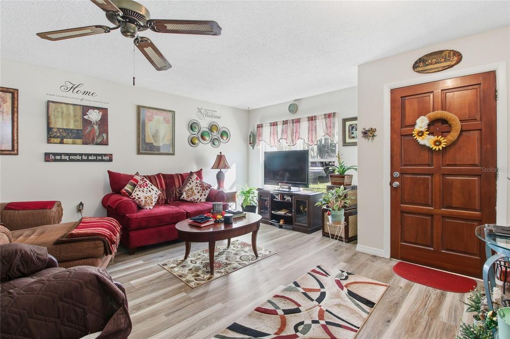 Image 8 of property listing at 4602 SANDY LANE, Lakeland, FL 33813