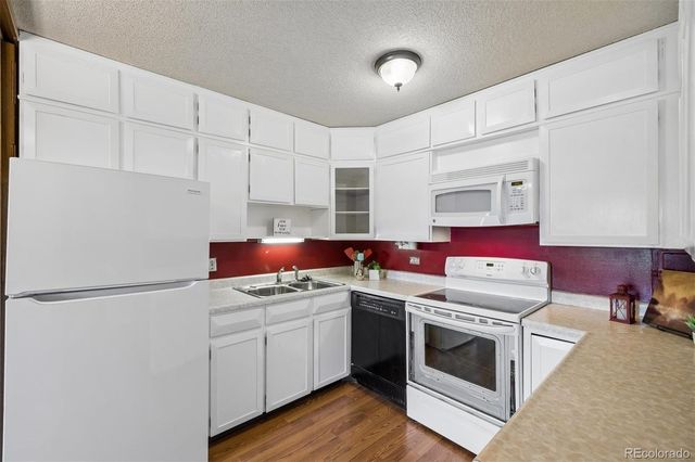 9150 E Center Avenue 4B, Denver, CO 80247