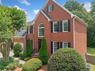 530 Summerhill Drive, Roswell, GA 30075