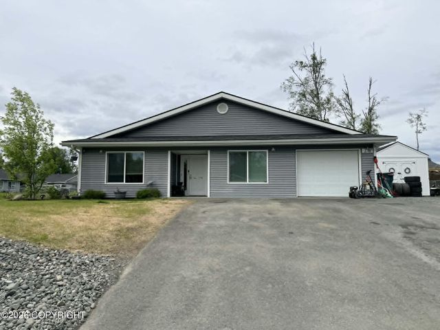 278 S Legacy Loop, Soldotna, AK 99669