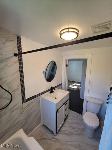 2311 Stillwagon Road SE, Warren, OH 44484