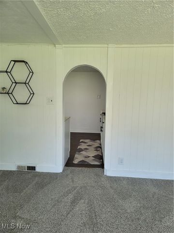 2311 Stillwagon Road SE, Warren, OH 44484