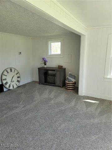 2311 Stillwagon Road SE, Warren, OH 44484