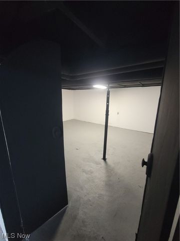 2311 Stillwagon Road SE, Warren, OH 44484